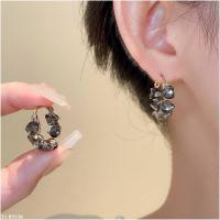 M35-85530 韓版氣質愛心鑲鑽銀針耳環